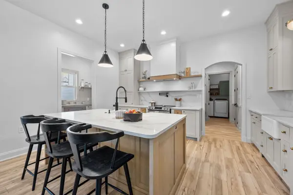 Should I Professionally Clean My Home Before Selling?