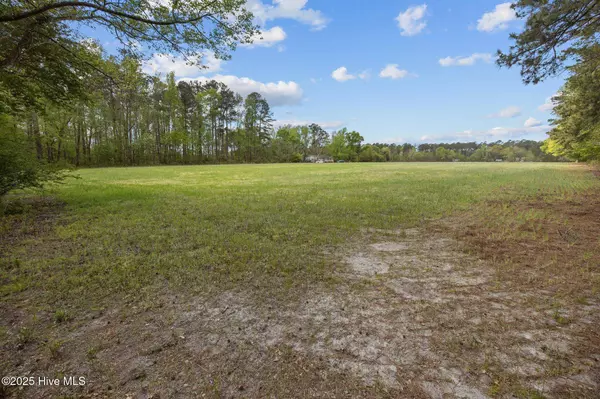 L12 Five Mile RD, Richlands, NC 28574