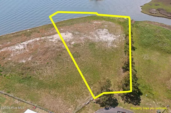 253 Betha ST, Holly Ridge, NC 28445