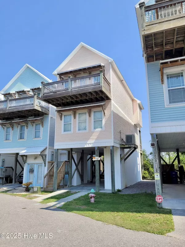 301 Mandalay CT #F, Surf City, NC 28445