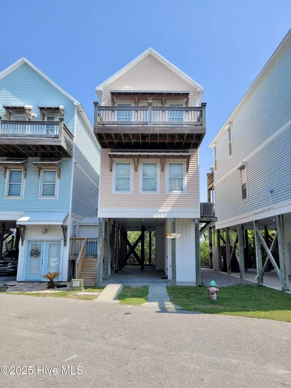 301 Mandalay CT #F, Surf City, NC 28445