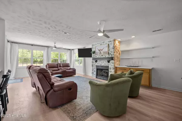 507 Jackson CT, Jacksonville, NC 28540