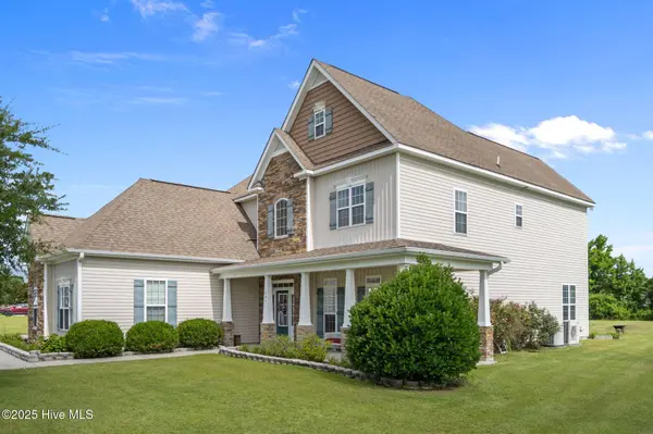 406 Fawns Creek Chase, Jacksonville, NC 28540