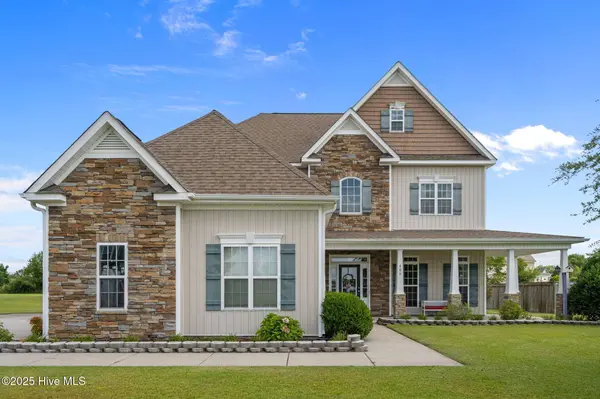 406 Fawns Creek Chase, Jacksonville, NC 28540