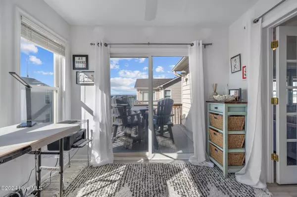 105 Volusia DR, North Topsail Beach, NC 28460