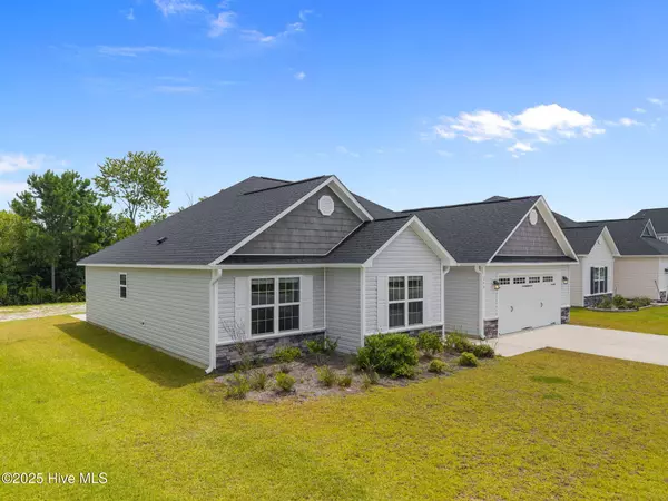 240 Crossroads Store DR, Jacksonville, NC 28546