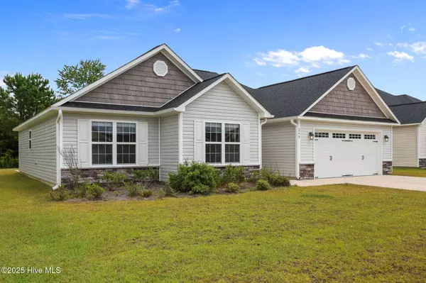 240 Crossroads Store DR, Jacksonville, NC 28546