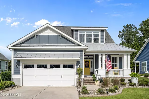 222 Twining Rose LN, Holly Ridge, NC 28445