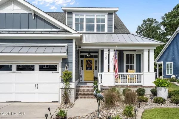 222 Twining Rose LN, Holly Ridge, NC 28445