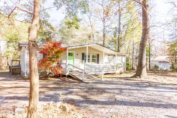 312 Peanut RD, Hampstead, NC 28443