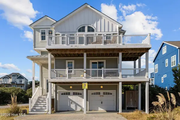 26 Porpoise PL, North Topsail Beach, NC 28460