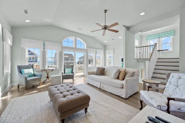 26 Porpoise PL, North Topsail Beach, NC 28460