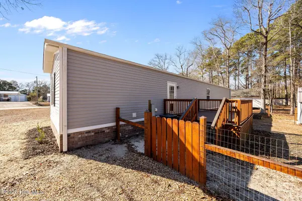 410 Fawn DR, Hampstead, NC 28443