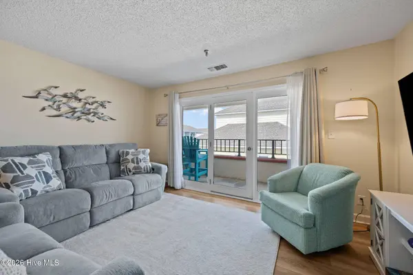 790 New River Inlet RD #320b, North Topsail Beach, NC 28460