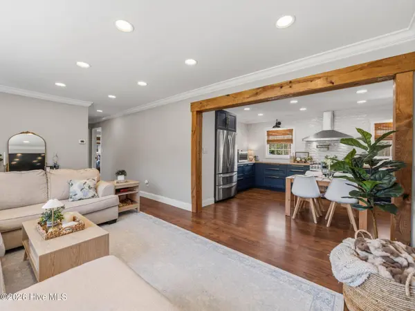 209 Puller DR, Jacksonville, NC 28540