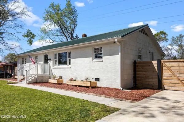 209 Puller DR, Jacksonville, NC 28540