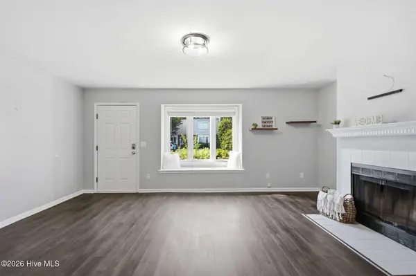 532 Cobblestone DR, Wilmington, NC 28405