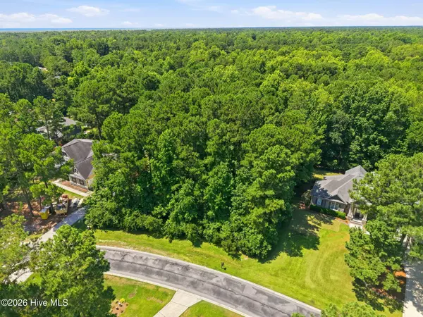 135 Hydrangea LN, Hampstead, NC 28443
