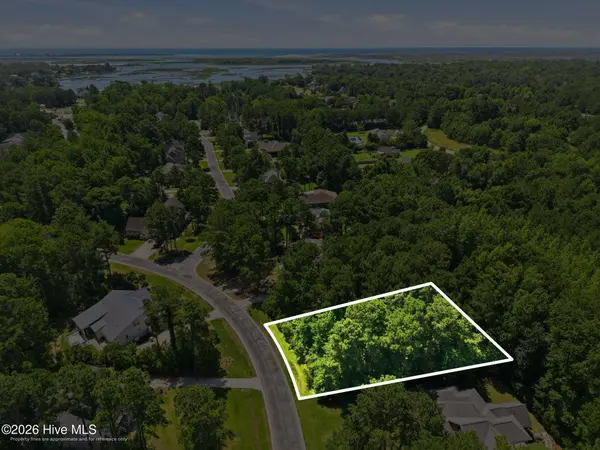 135 Hydrangea LN, Hampstead, NC 28443