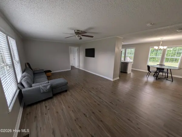 129 Magnolia Gardens DR, Jacksonville, NC 28540