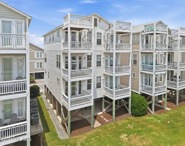 108 Egret Landing CT #B, Surf City, NC 28445