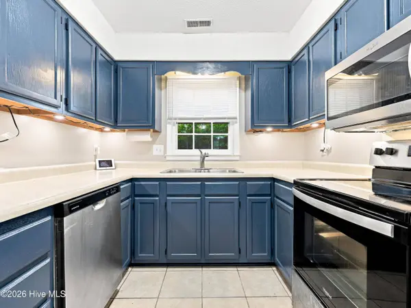 110 Palace CIR, Jacksonville, NC 28546