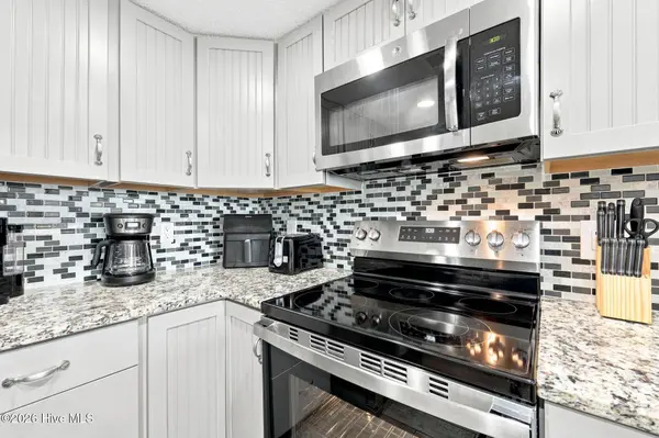 2000 New River Inlet RD #1410, North Topsail Beach, NC 28460