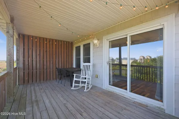 421 N New River DR #A, Surf City, NC 28445