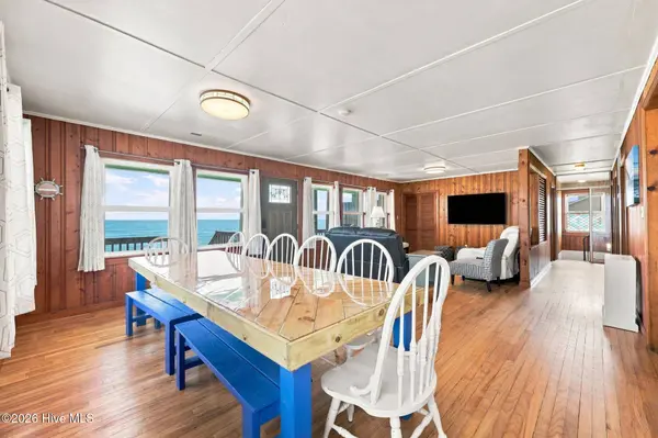 616 N Shore DR, Surf City, NC 28445