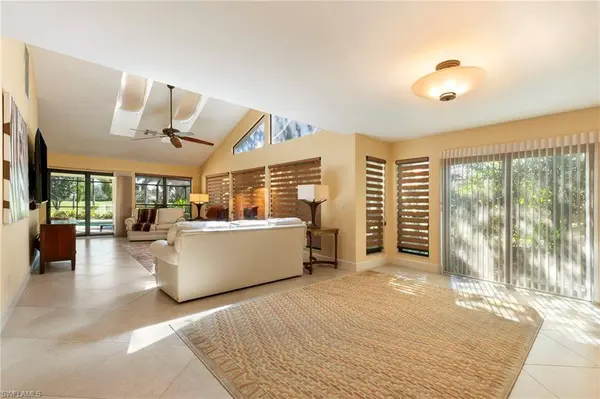 11737 Quail Village WAY #121-4, Naples, FL 34119