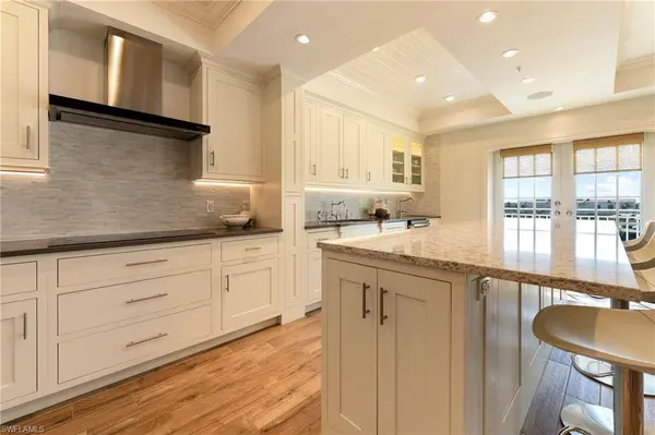 451 Bayfront PL #5407, Naples, FL 34102