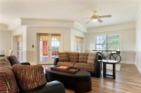 451 Bayfront PL #5407, Naples, FL 34102