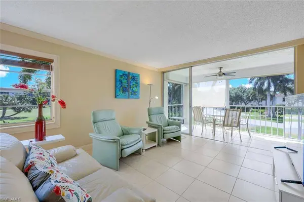 1057 Forest Lakes DR #209, Naples, FL 34105