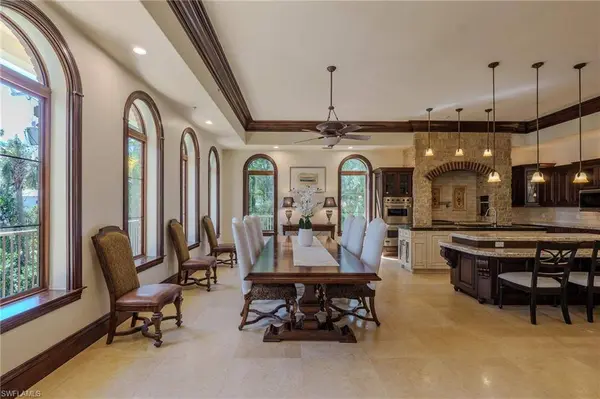 200 S Golf DR, Naples, FL 34102