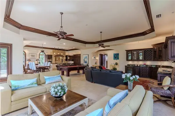 200 S Golf DR, Naples, FL 34102