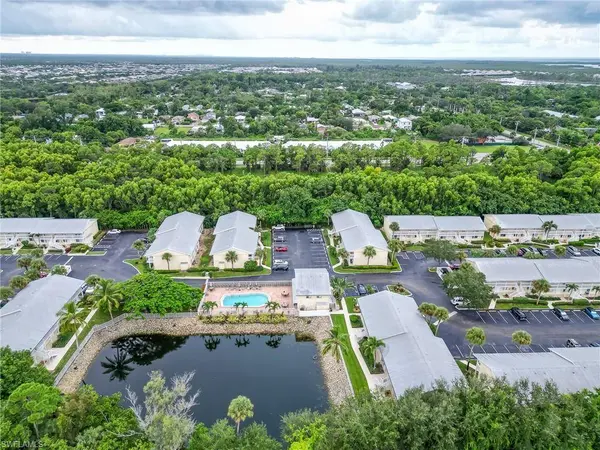 4625 Bayshore DR #D7, Naples, FL 34112