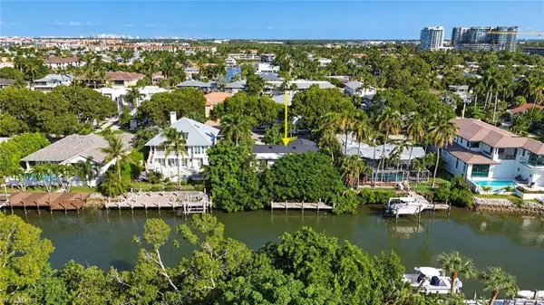 1630 Chesapeake AVE, Naples, FL 34102
