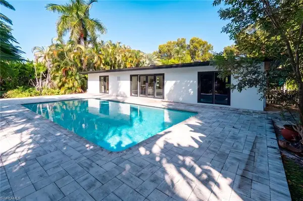 1630 Chesapeake AVE, Naples, FL 34102