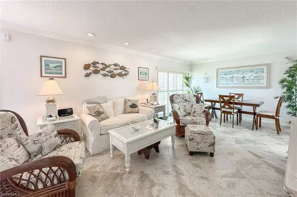 618 12th AVE S #618, Naples, FL 34102