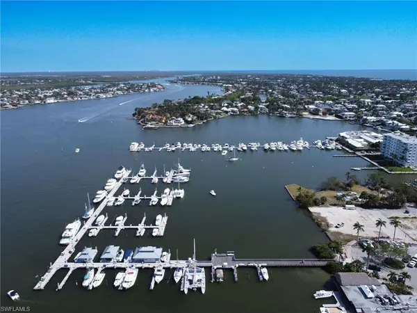 618 12th AVE S #618, Naples, FL 34102