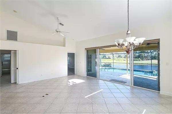 25151 Bay Cedar DR, Bonita Springs, FL 34134