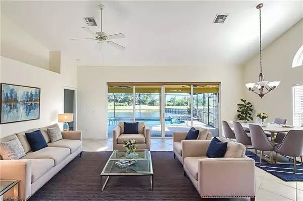 25151 Bay Cedar DR, Bonita Springs, FL 34134