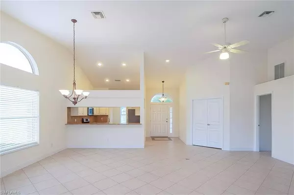 25151 Bay Cedar DR, Bonita Springs, FL 34134