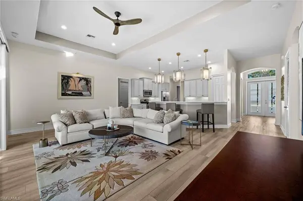 6821 Il Regalo CIR, Naples, FL 34109