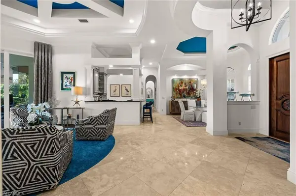 8812 Muirfield DR, Naples, FL 34109