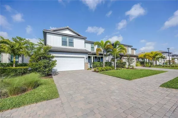 10367 Ventana LN, Naples, FL 34120