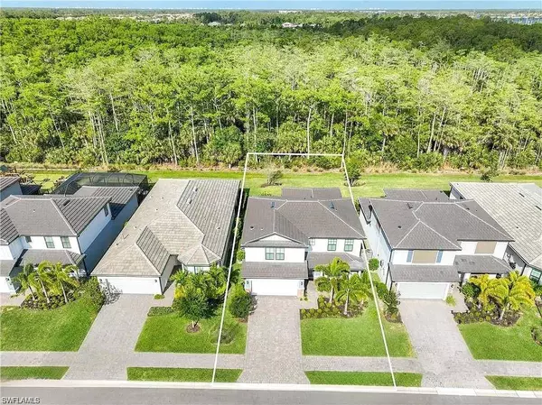 10367 Ventana LN, Naples, FL 34120