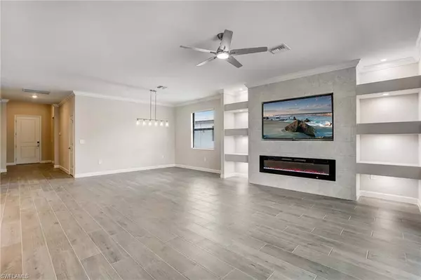 19282 Hinkley DR, Estero, FL 33928