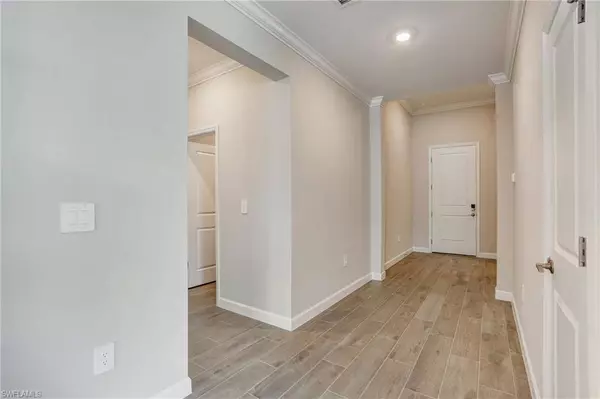 19282 Hinkley DR, Estero, FL 33928