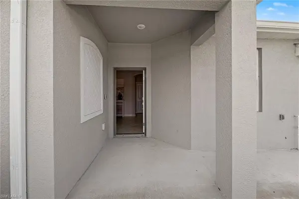 9051 Leatherwood Loop, Lehigh Acres, FL 33936